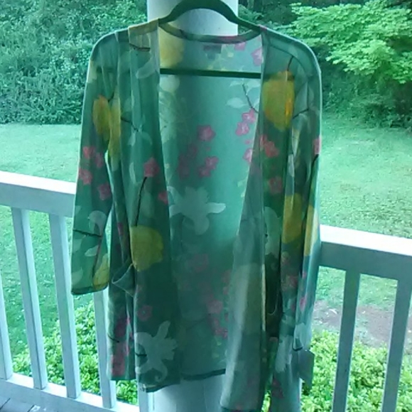 LuLaRoe Sweaters - LuLaRoe Caroline sweater.